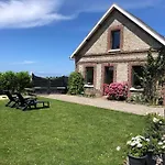 Ferienhaus Chez Romy, Maison Avec Parking Et Jardin *